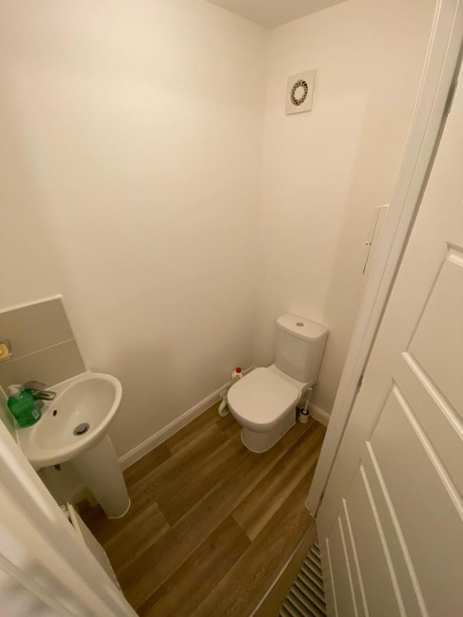 Canal House With Parking Included Villa *